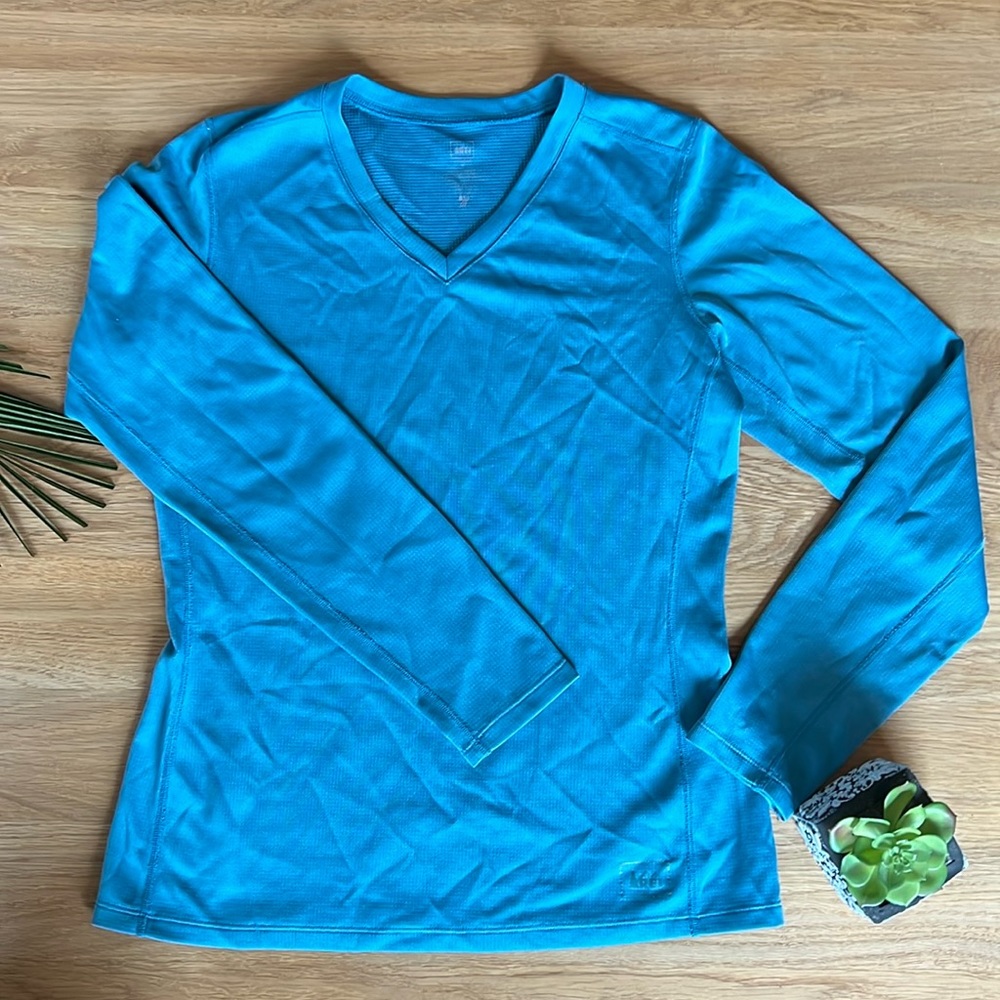 REI women’s small athletic shirt, long sleeve